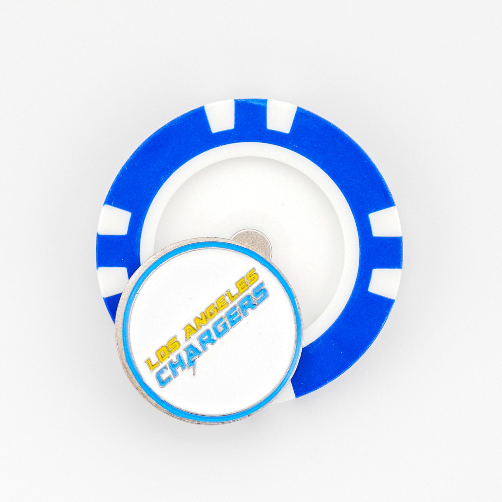A blue and white poker chip ball marker by Logie Joes features a smaller round disc on top with the Los Angeles Chargers logo and text in blue and yellow.