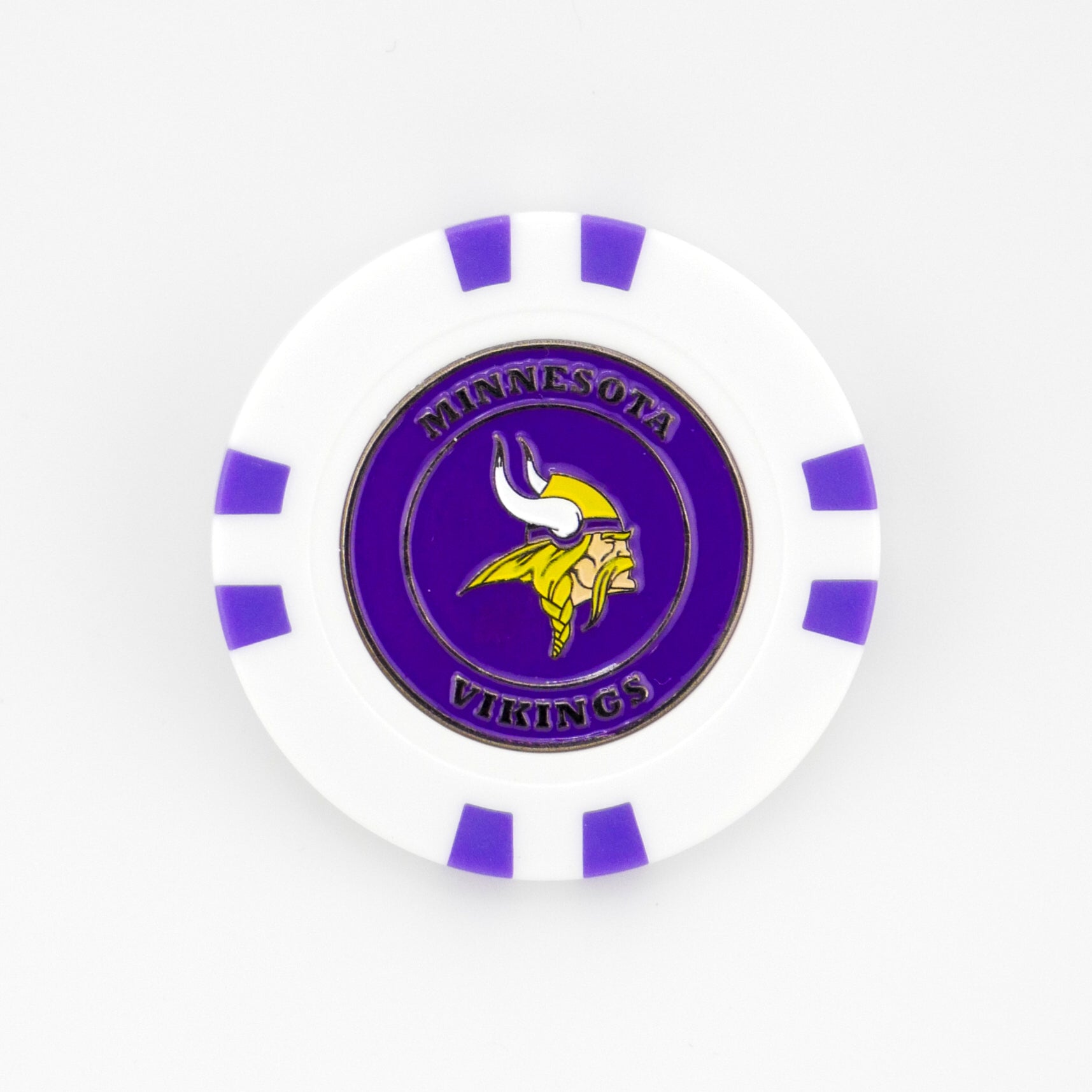 Show your team spirit on the green with a white and purple poker chip-style golf ball marker by Logie Joes, featuring the Minnesota Vikings logo and team name. Perfect for any fan!.